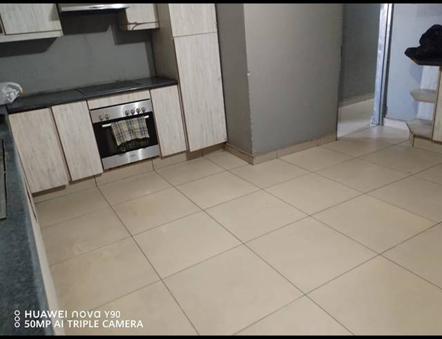 2 BEDROOM HOUSE FOR SALE IN KATLEHONG SOUTH